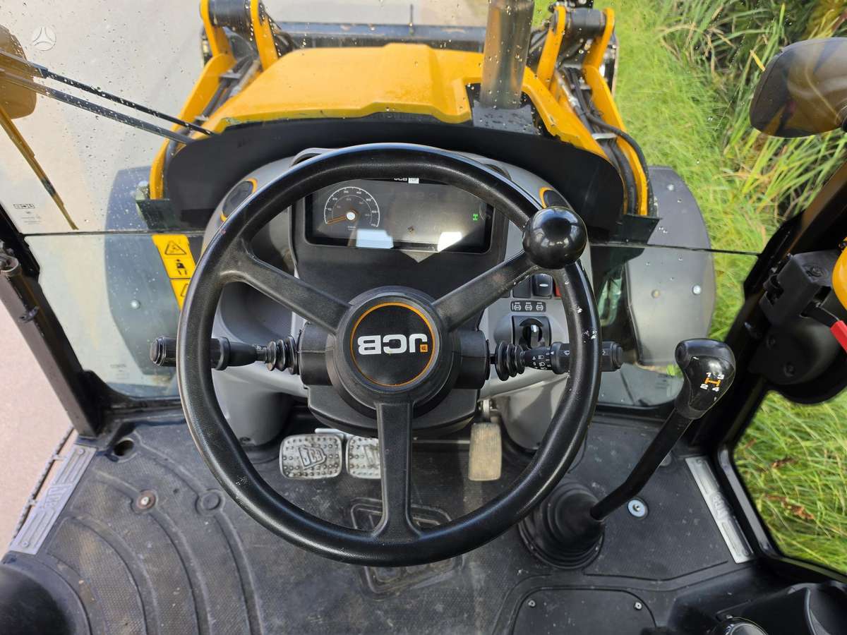 JCB 3CX, excavator loader