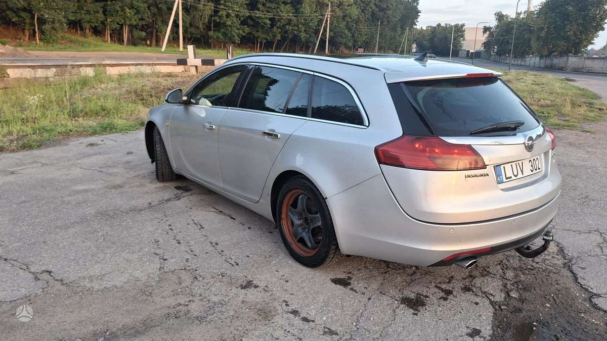 Opel Insignia, 2.0 l., Универсал