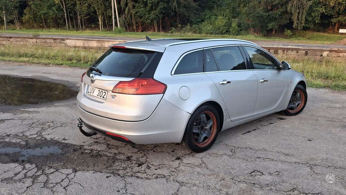 Opel Insignia, 2.0 l., Универсал