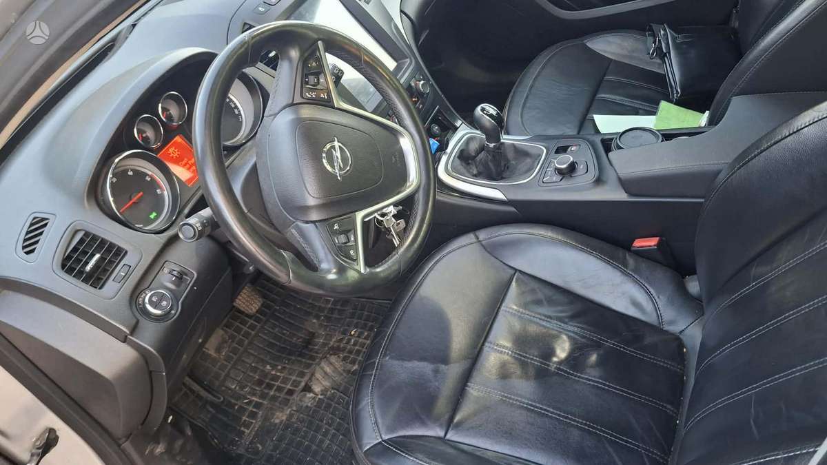 Opel Insignia, 2.0 l., Универсал