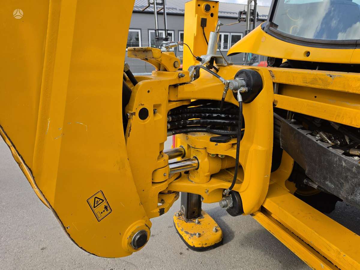 JCB 3CX, excavator loader