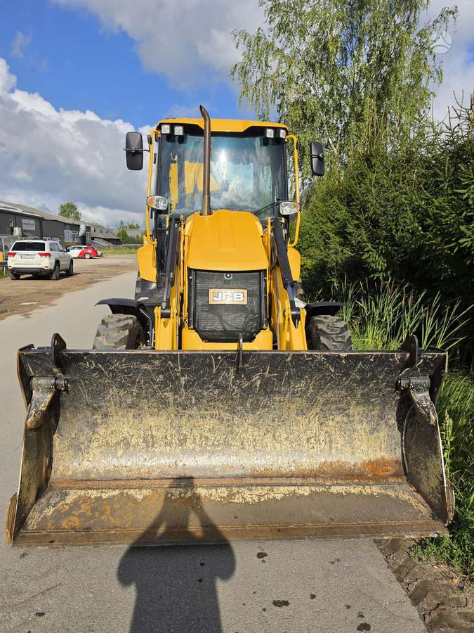 JCB 3CX, excavator loader