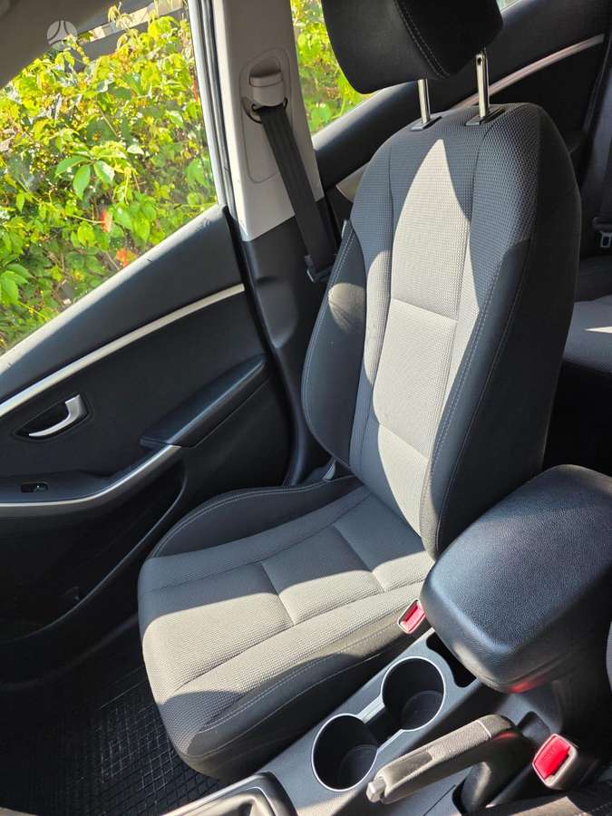 Hyundai i30, 1.6 l., Универсал