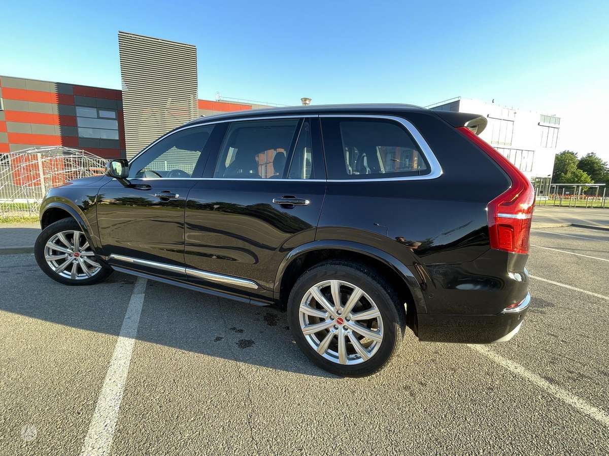 Volvo XC90 - 6