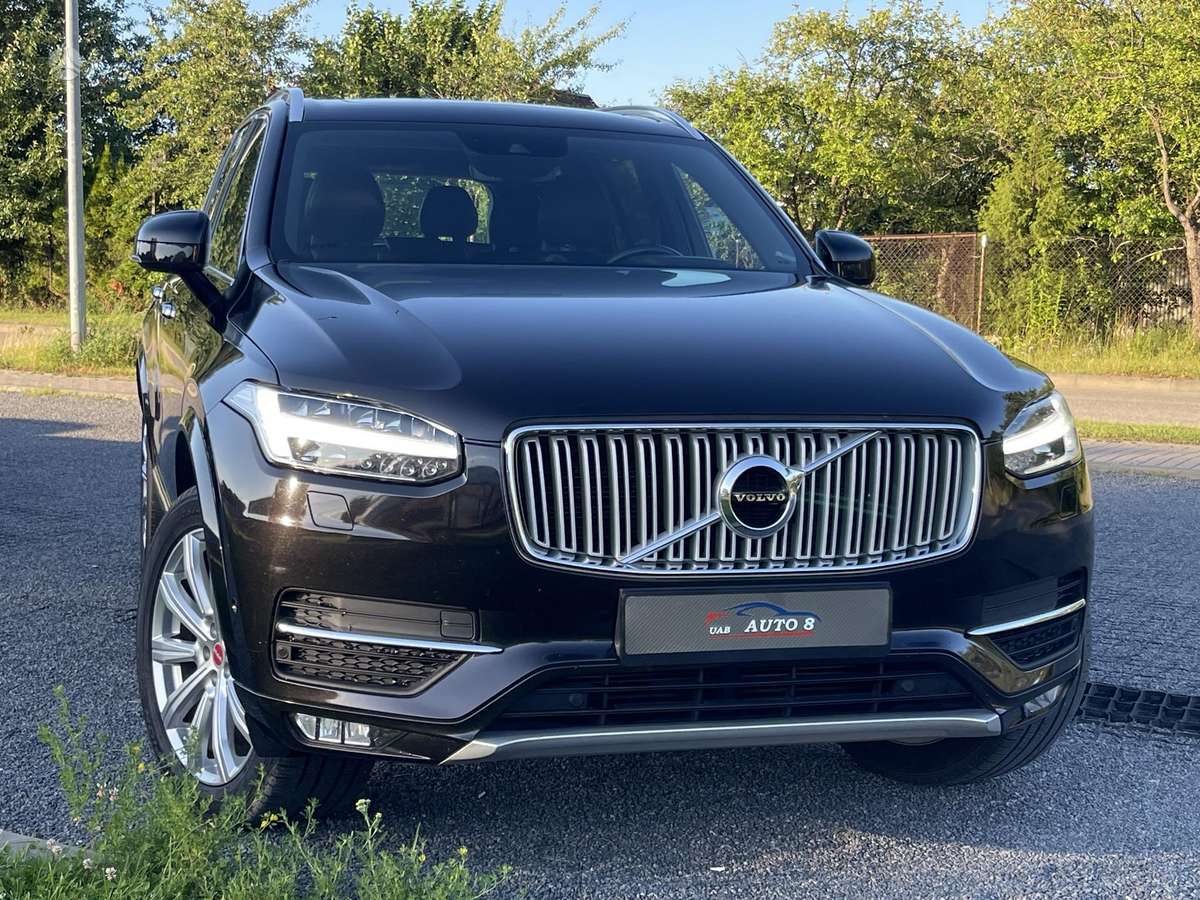 Volvo XC90 - 8