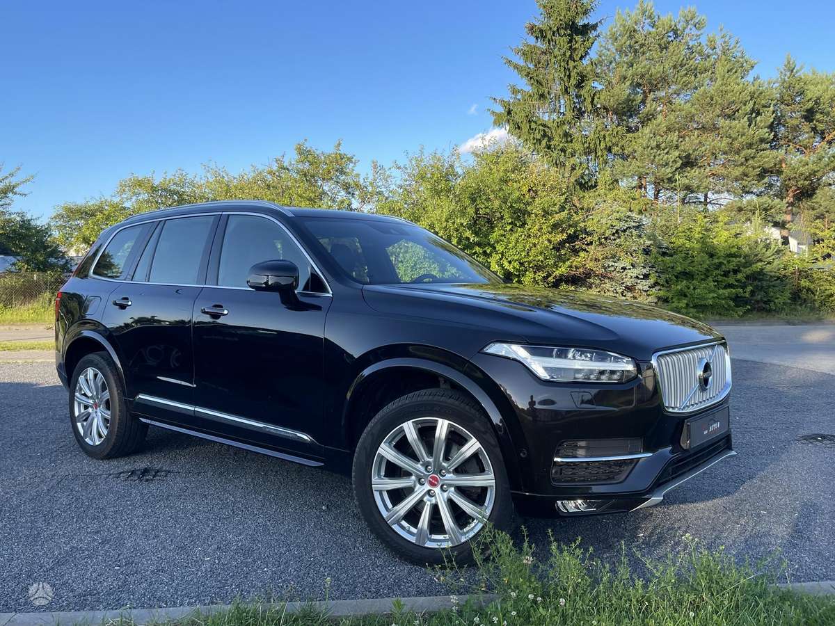 Volvo XC90 - 9