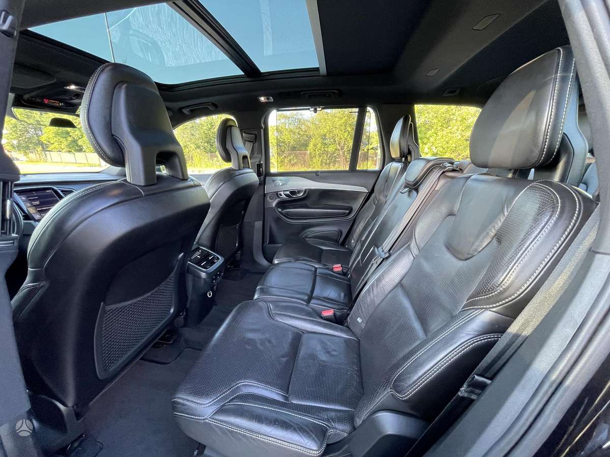 Volvo XC90 - 2