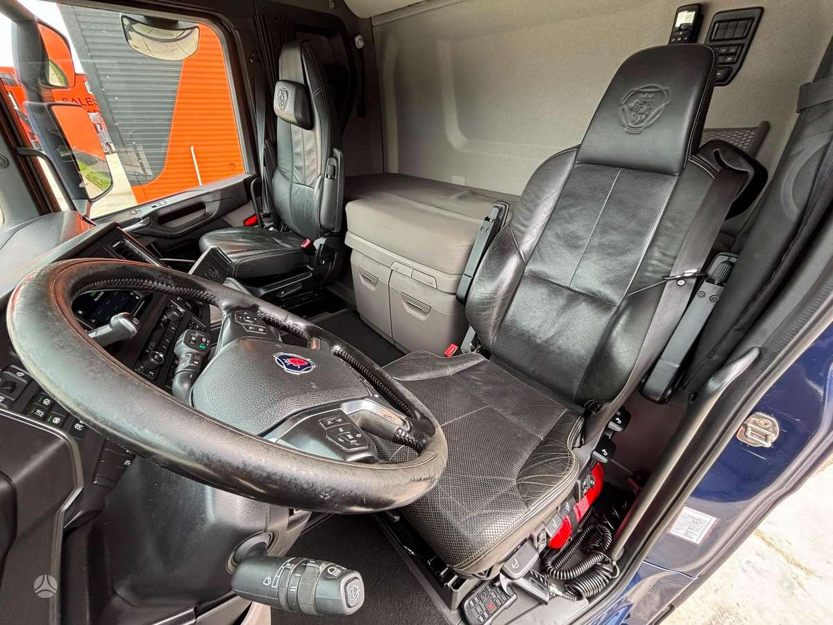 Scania S 540 6x4, single sleeper