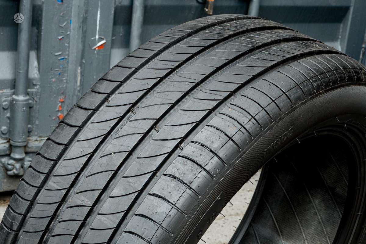 Michelin Primacy 4 (S1), summer 235/50 R19