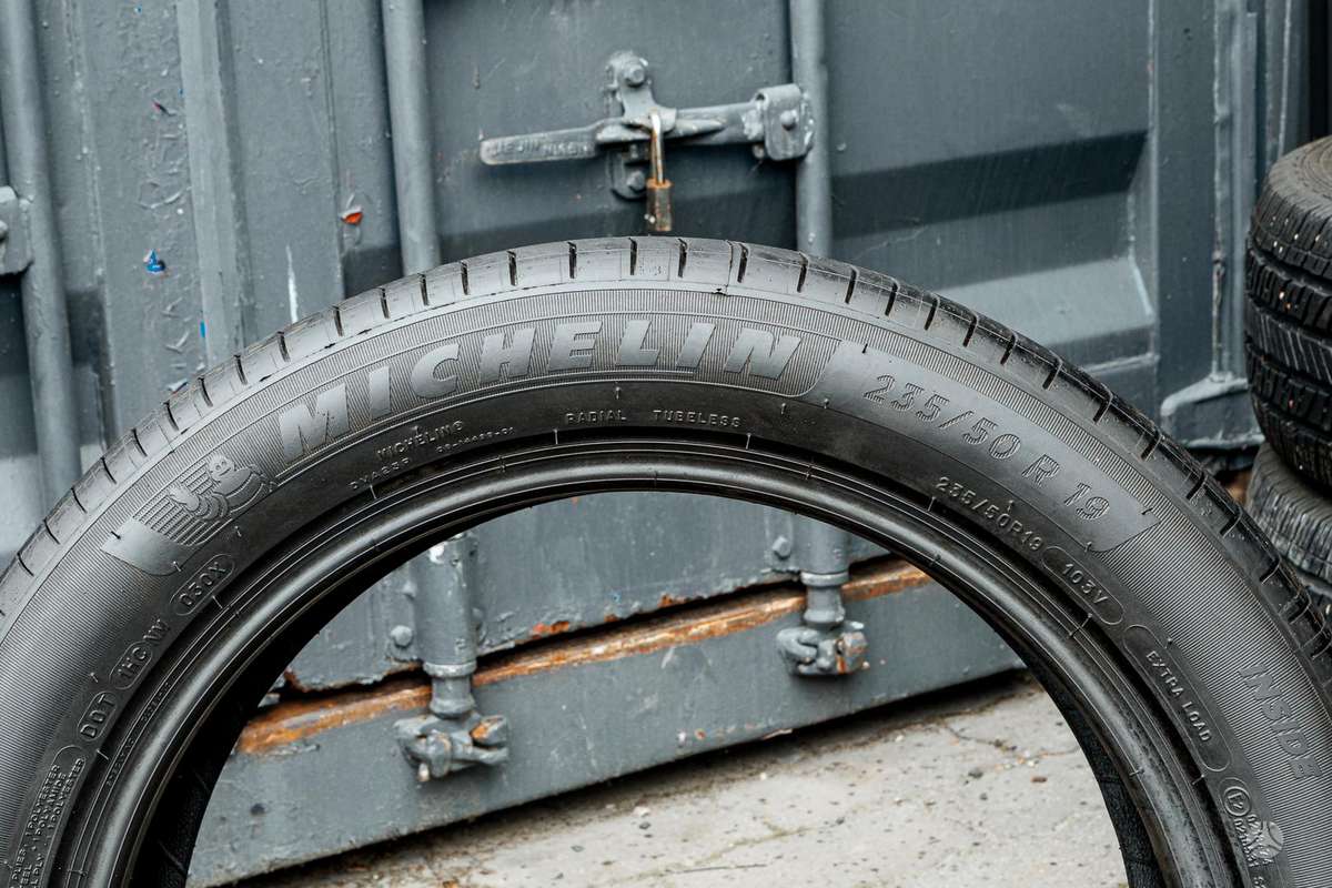 Michelin Primacy 4 (S1), summer 235/50 R19