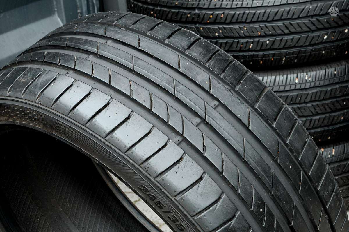 Kumho Ecsta PS71, summer 245/35 R19
