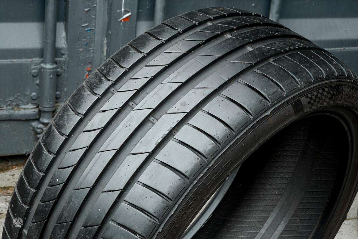 Kumho Ecsta PS71, summer 245/35 R19
