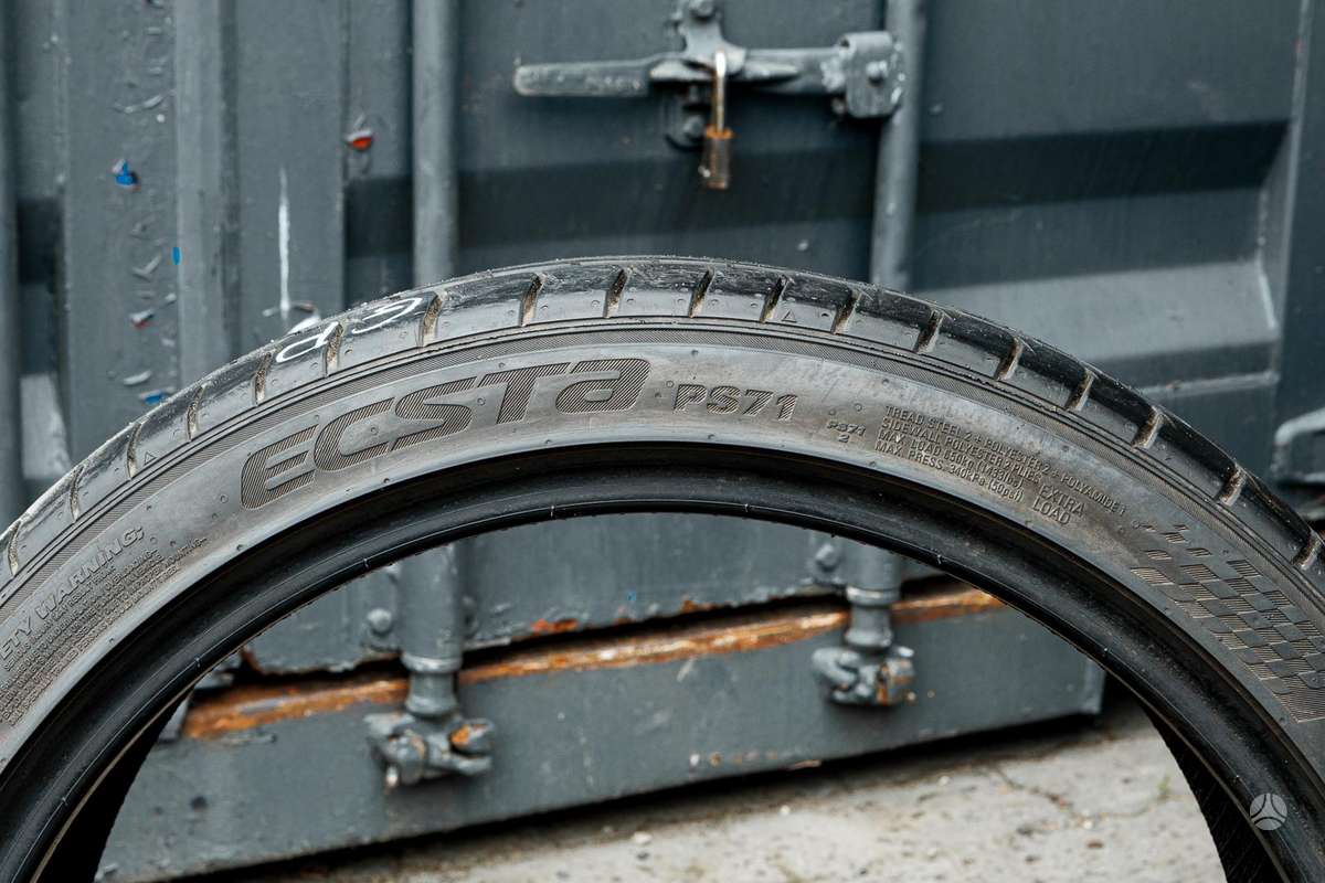 Kumho Ecsta PS71, summer 245/35 R19