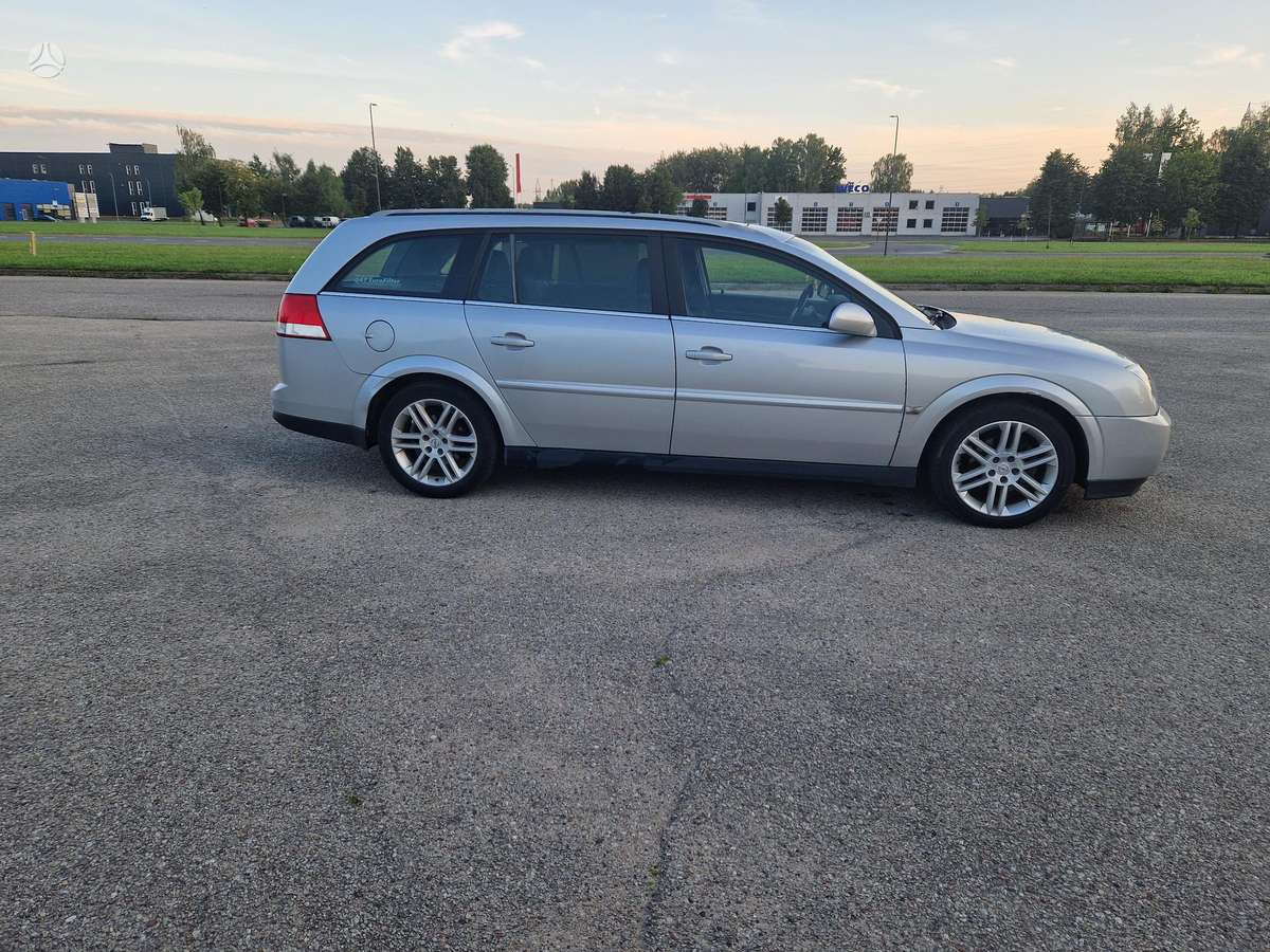 Opel Vectra, 2.2 l., Универсал