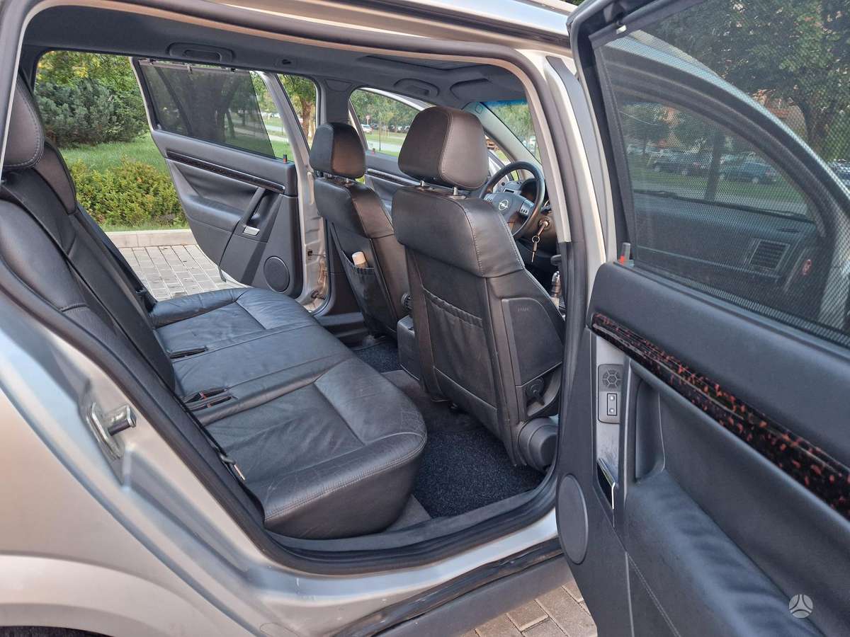 Opel Vectra, 2.2 l., Универсал