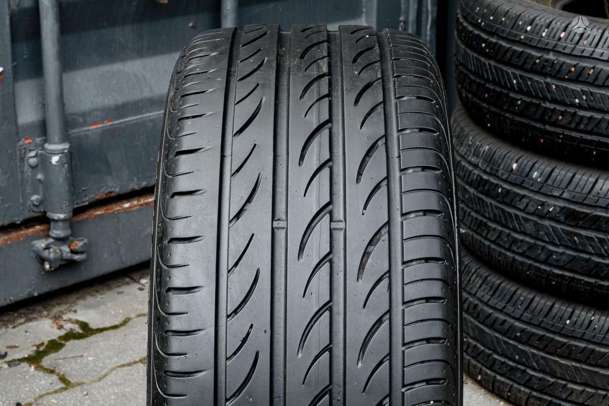 Pirelli P Zero Nero GT, летние 245/35 R19