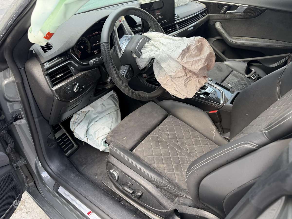 Audi S5, 3.0 l., Седан