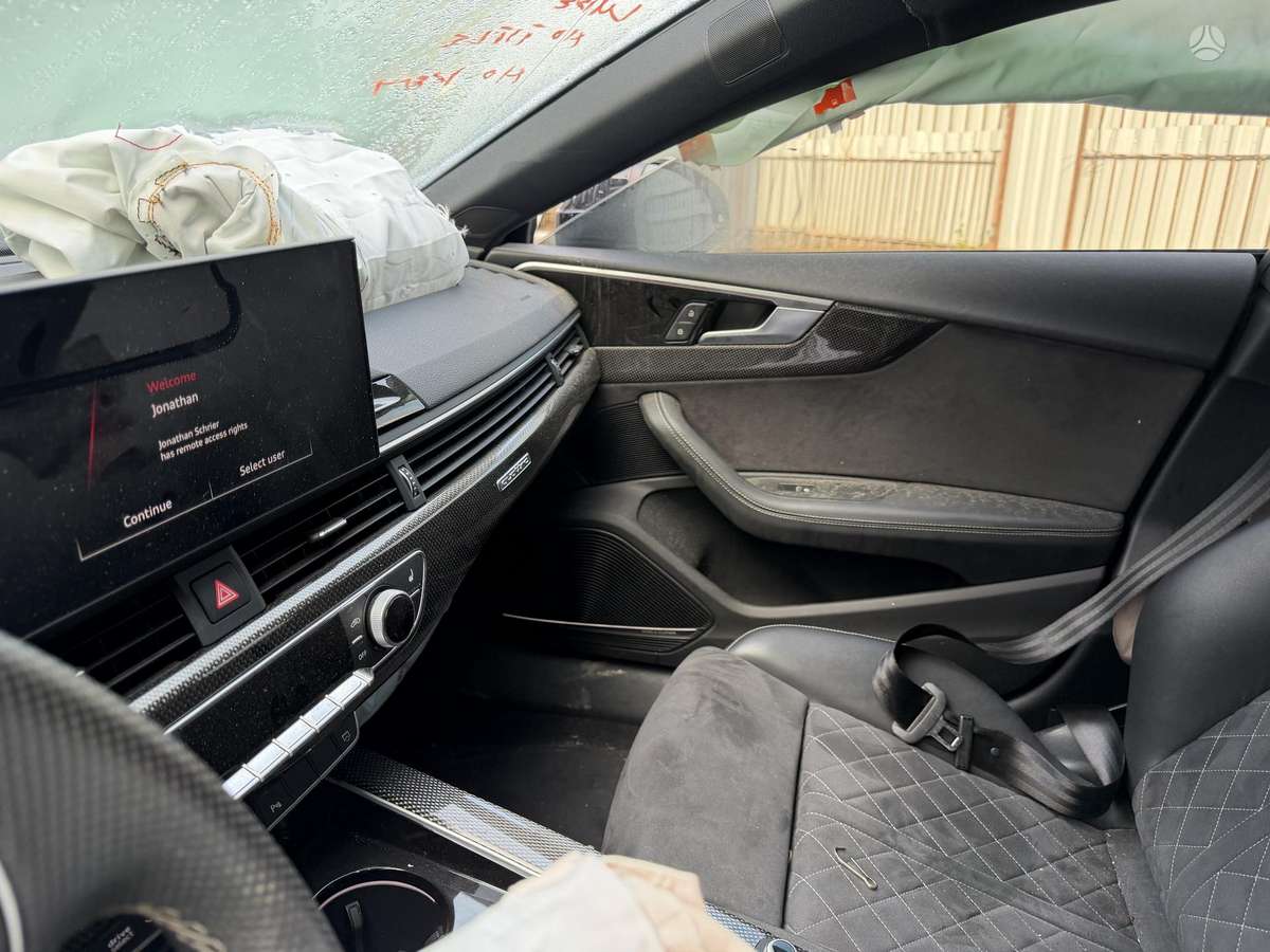 Audi S5, 3.0 l., Седан