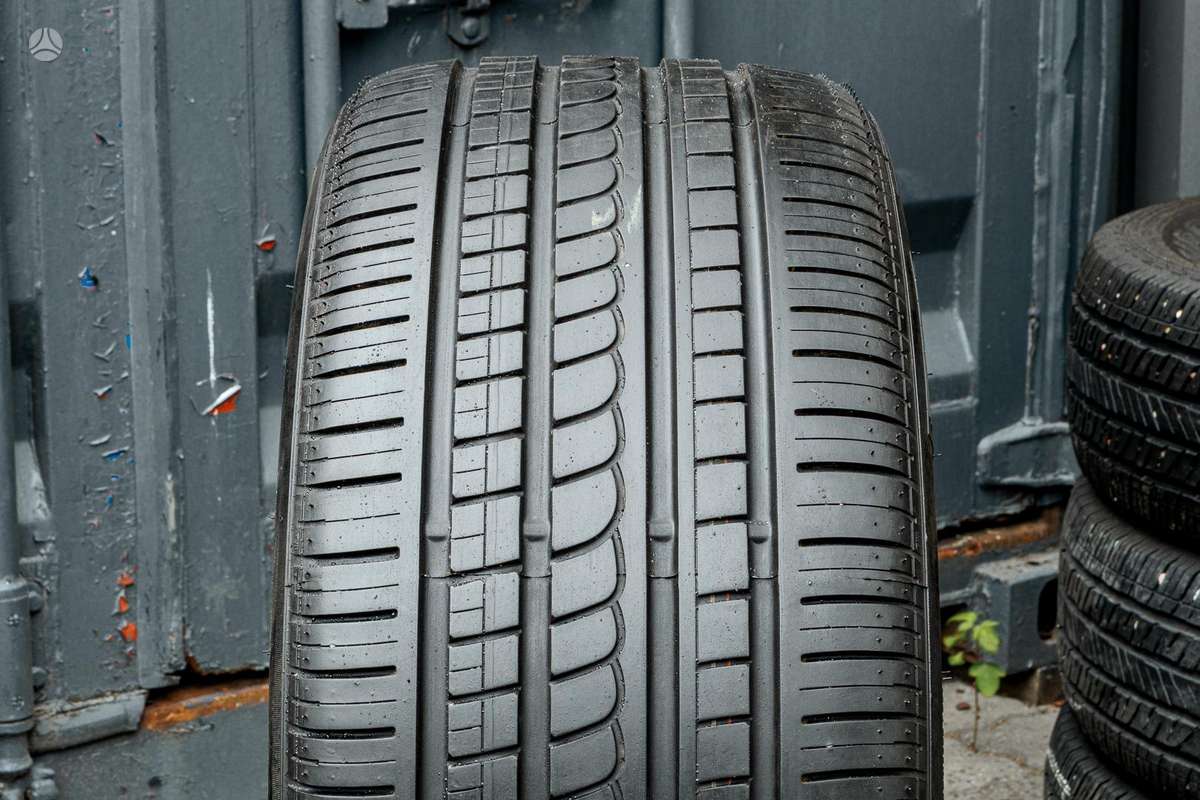 Pirelli P Zero Rosso (AO), летние 295/40 R20