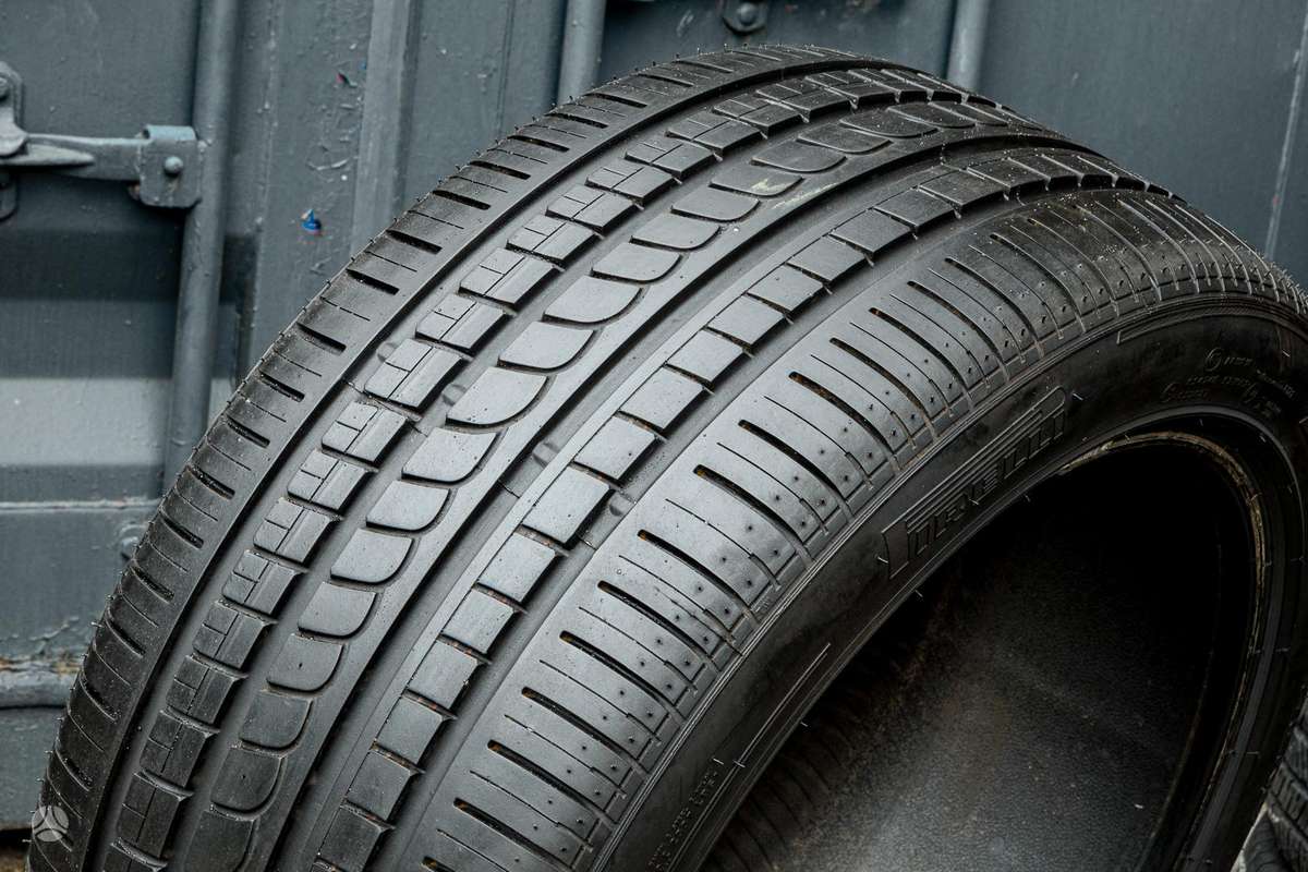 Pirelli P Zero Rosso (AO), summer 295/40 R20