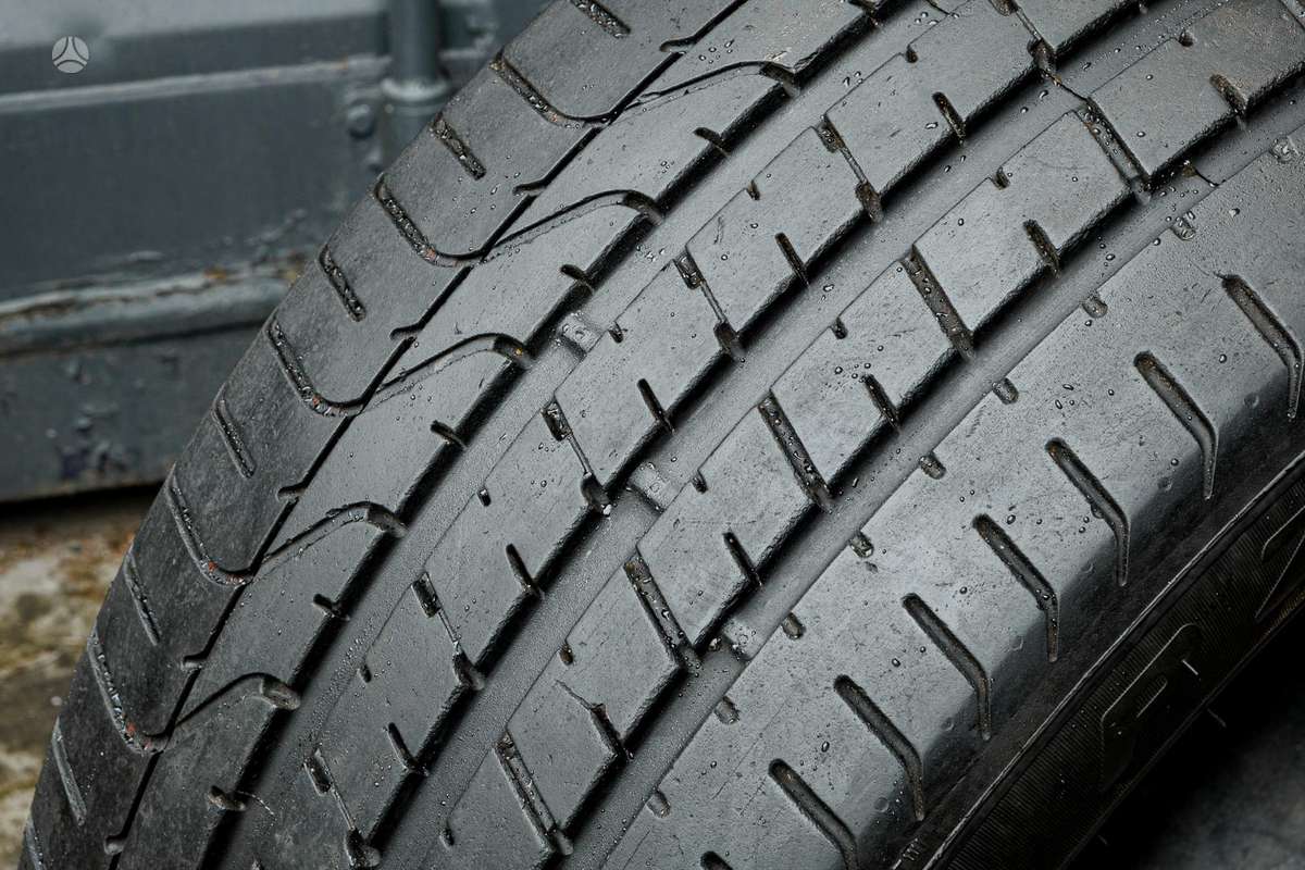 Pirelli P Zero (BMW), summer 265/35 R20