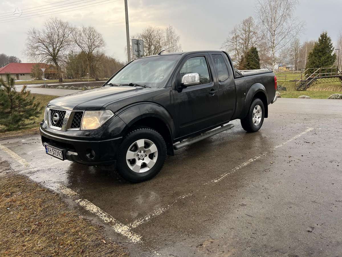 Nissan Navara, 2.5 l., Пикап