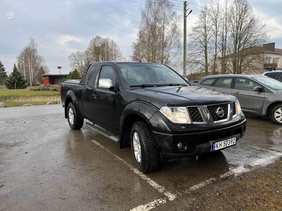 Nissan Navara, 2.5 l., Пикап