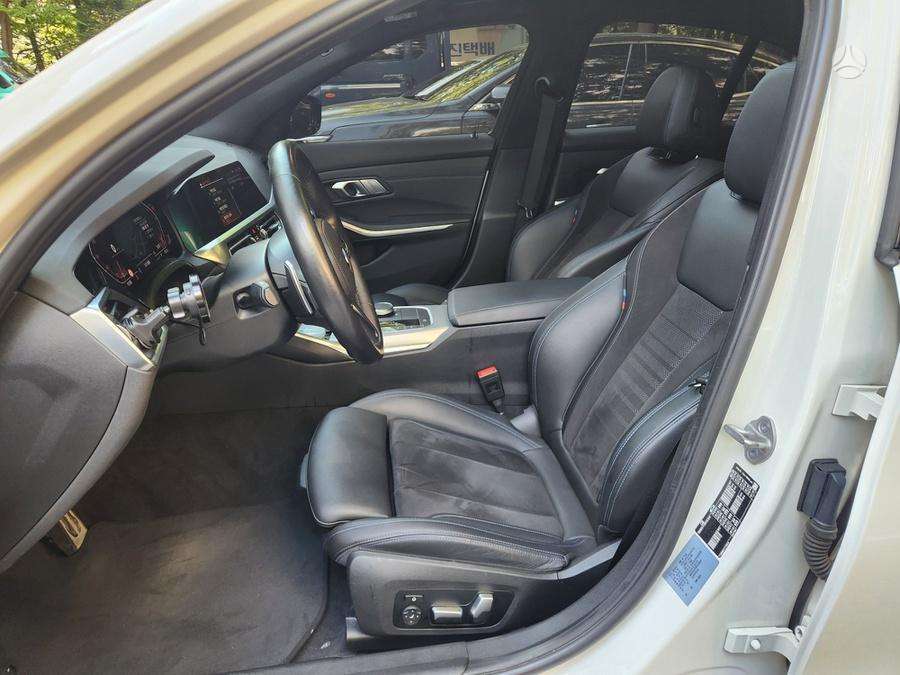 BMW 320, 2.0 l., Седан