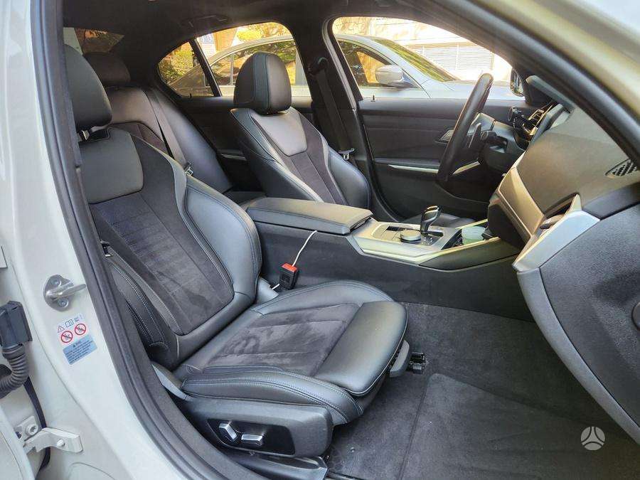 BMW 320, 2.0 l., Седан