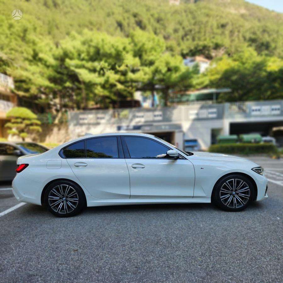 BMW 320, 2.0 l., Седан
