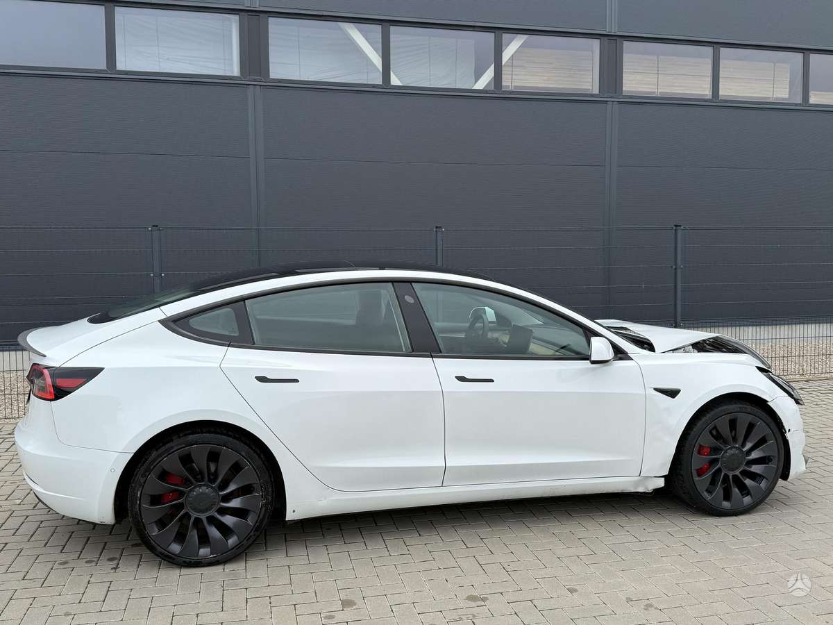 Tesla Model 3, 82 kWh, sedanas