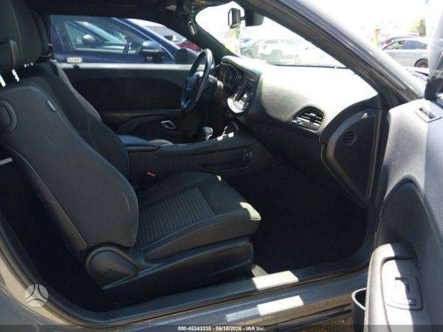 Dodge Challenger, Купе (coupe)