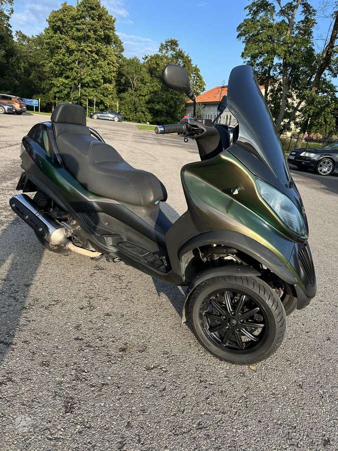 Piaggio MP3 400cc, трициклы