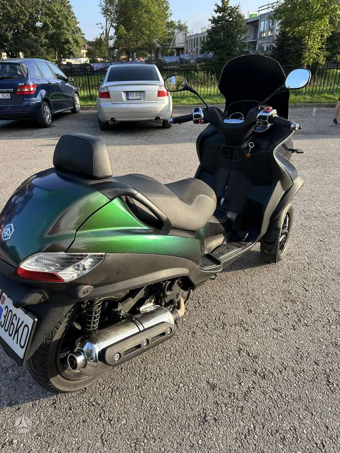 Piaggio MP3 400cc, трициклы
