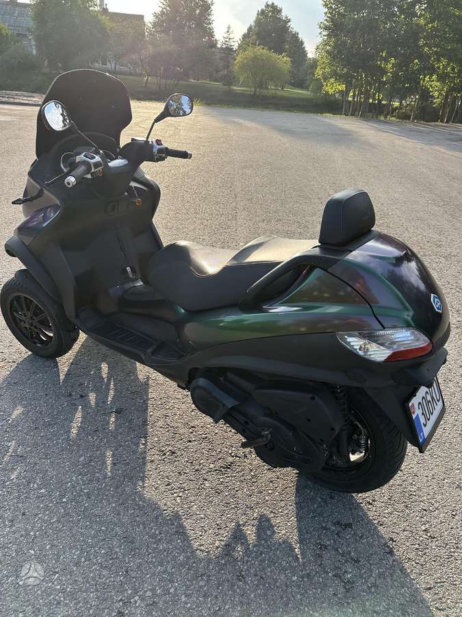 Piaggio MP3 400cc, triračiai