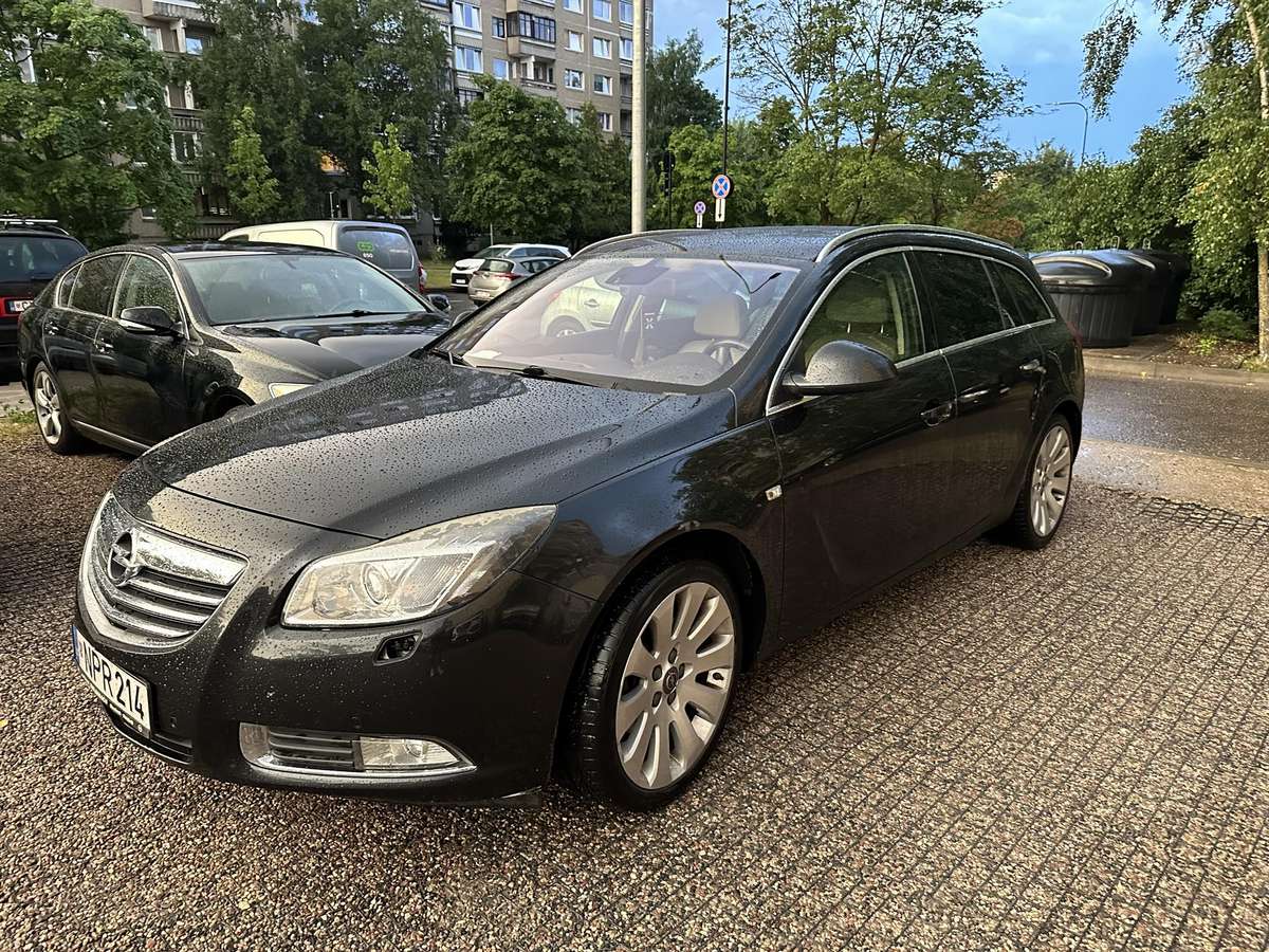 Opel Insignia, 2.0 l., Универсал