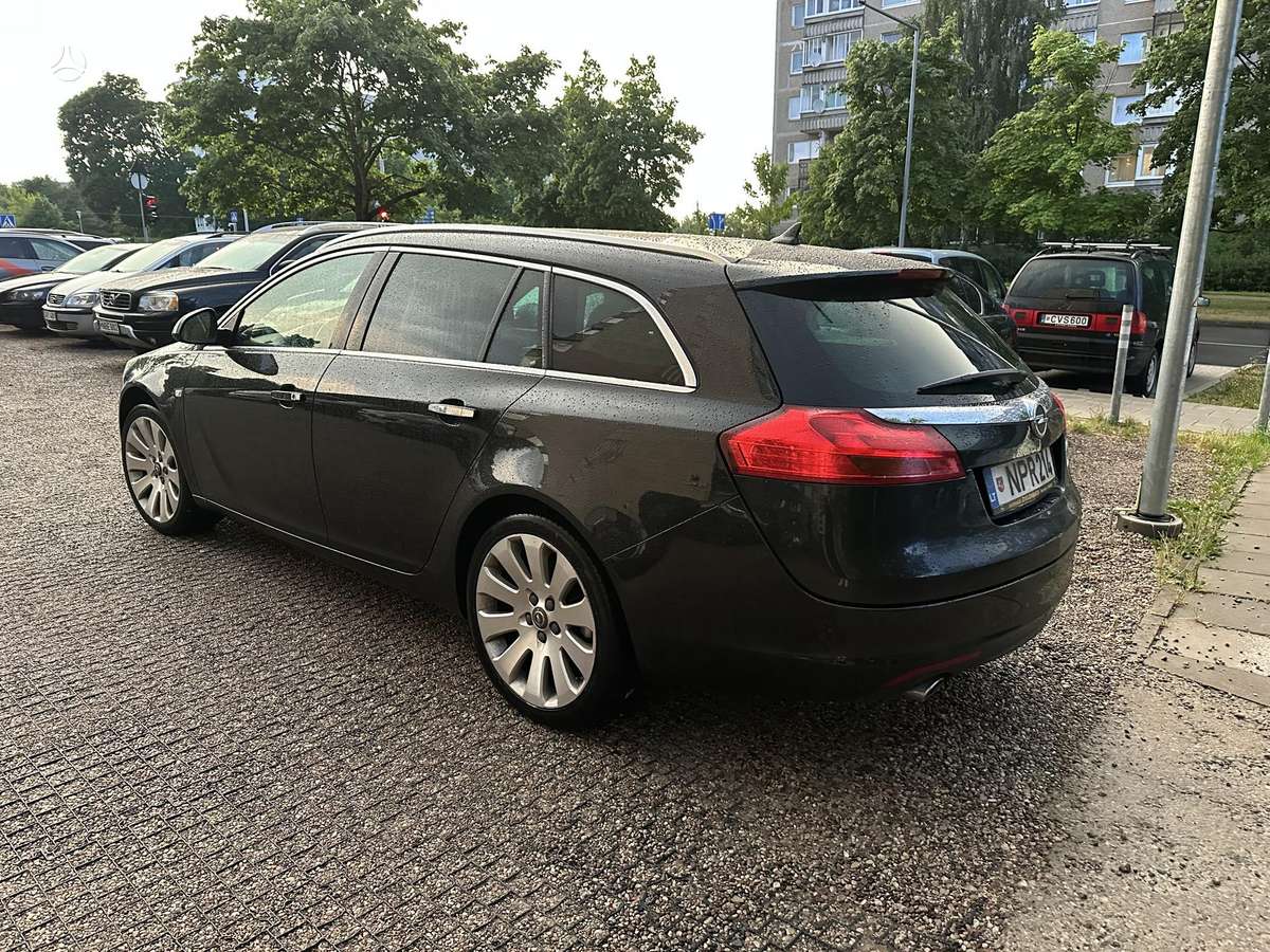 Opel Insignia, 2.0 l., Универсал