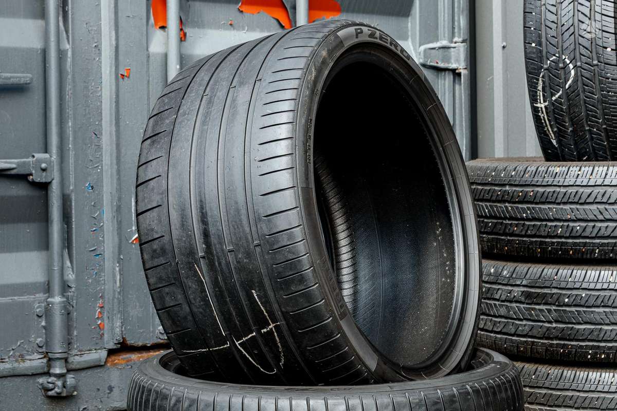 Pirelli P Zero 4 (NA1), летние 305/30 R21
