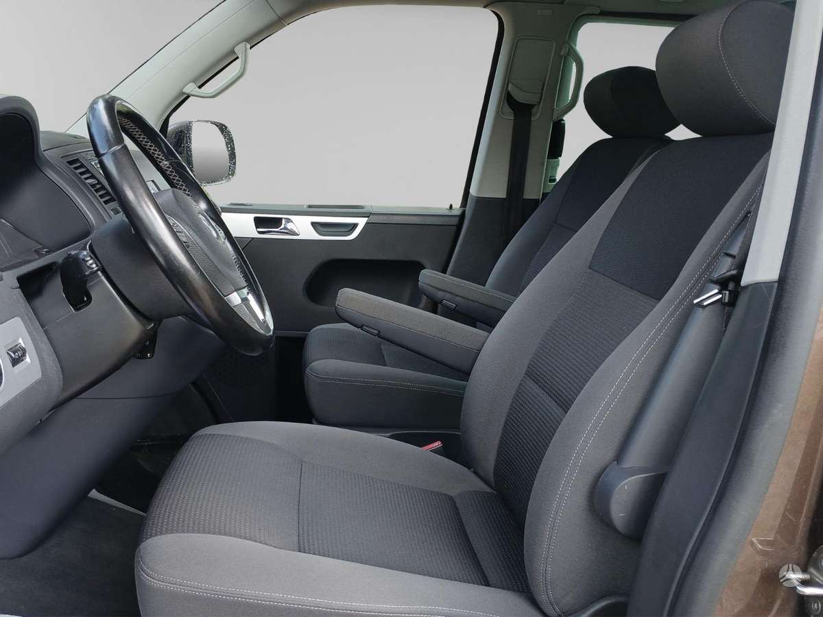 Volkswagen Multivan, 2.0 l., Минивэн