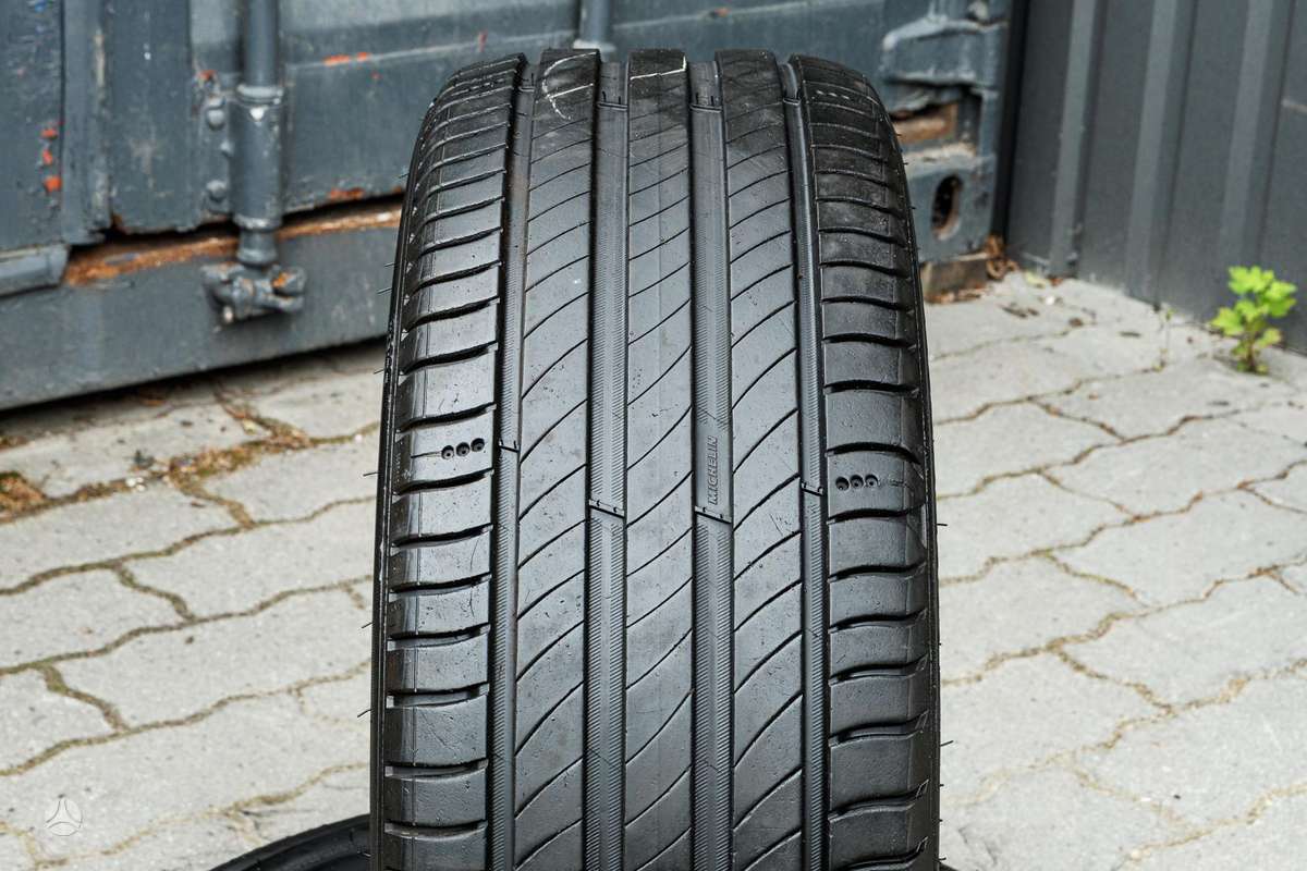 Michelin Primacy 4, летние 215/45 R18