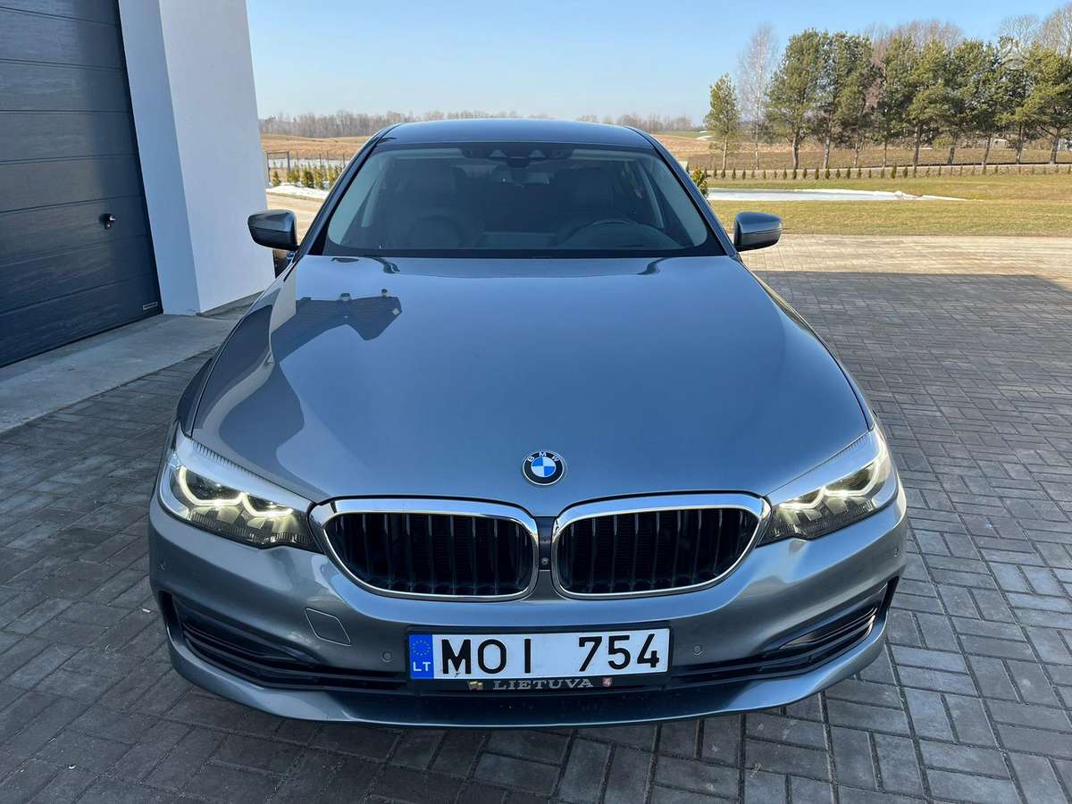 BMW 520, 2.0 l., Седан