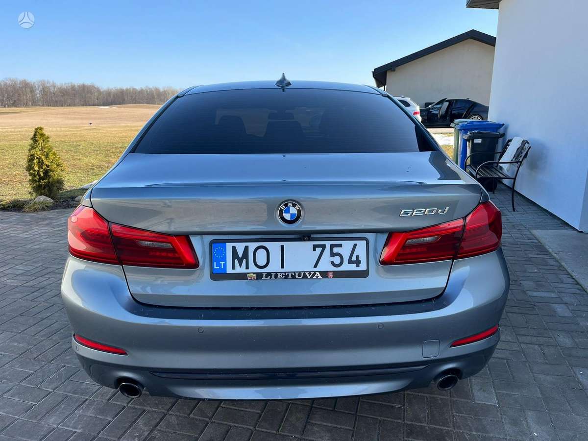 BMW 520, 2.0 l., Седан