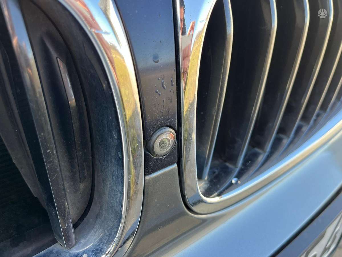 BMW 520, 2.0 l., Седан