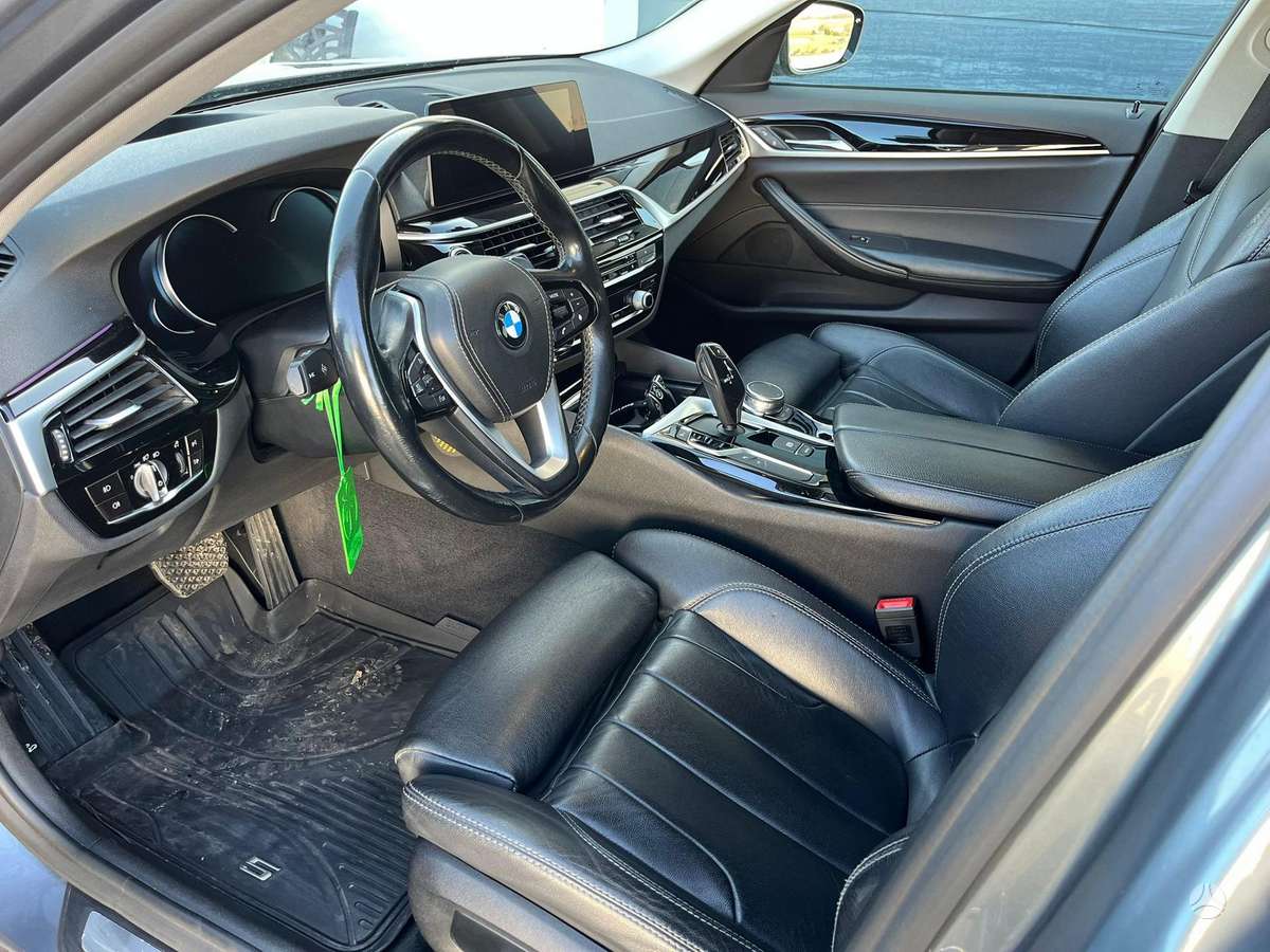 BMW 520, 2.0 l., Седан