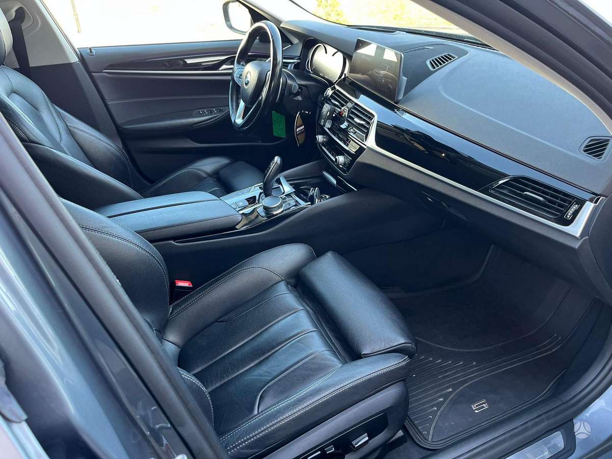 BMW 520, 2.0 l., Седан