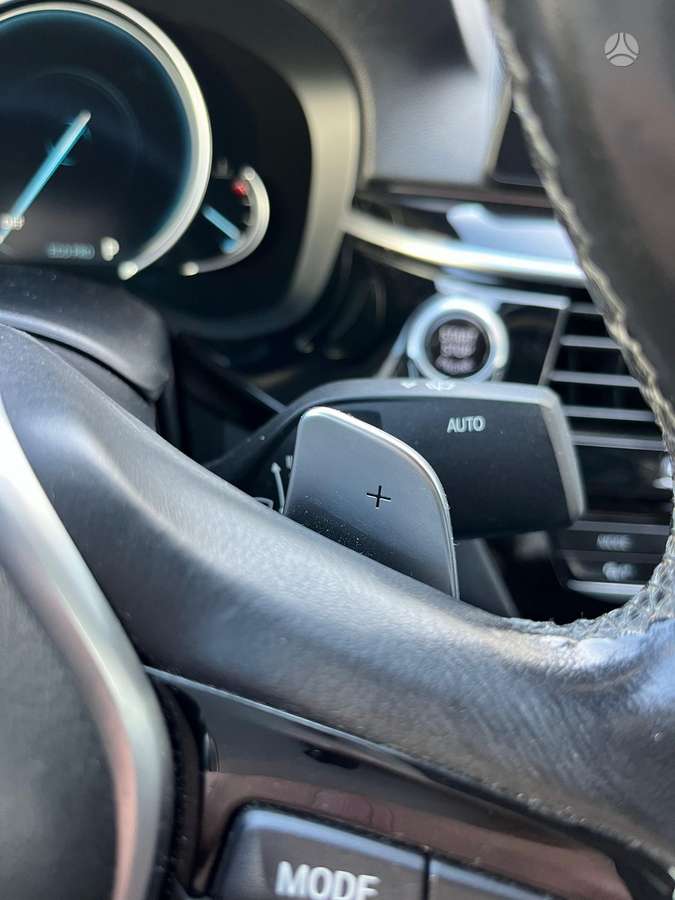 BMW 520, 2.0 l., Седан