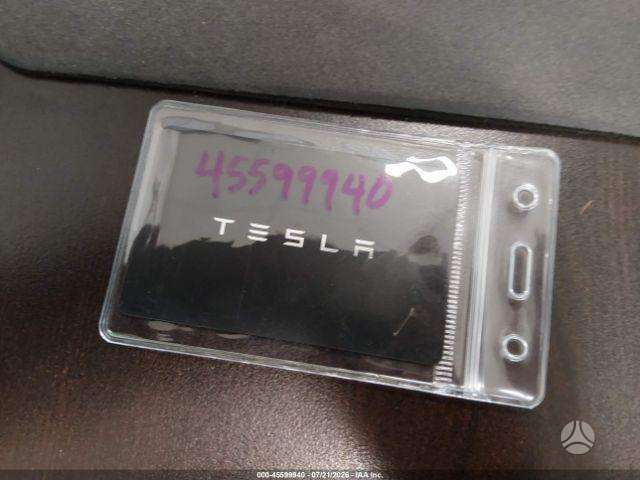 Tesla Model Y, off-road / crossover