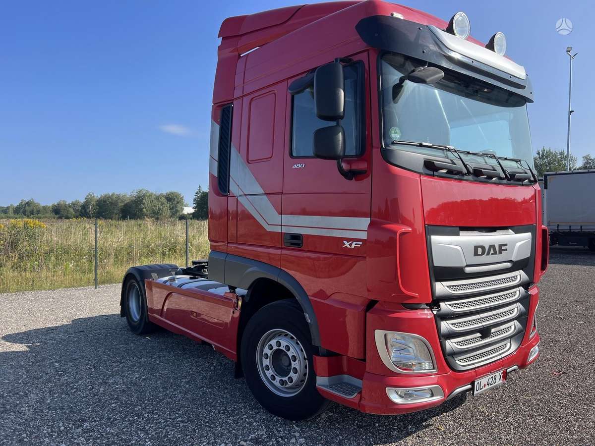 DAF 106.480, 2 miegamosios vietos