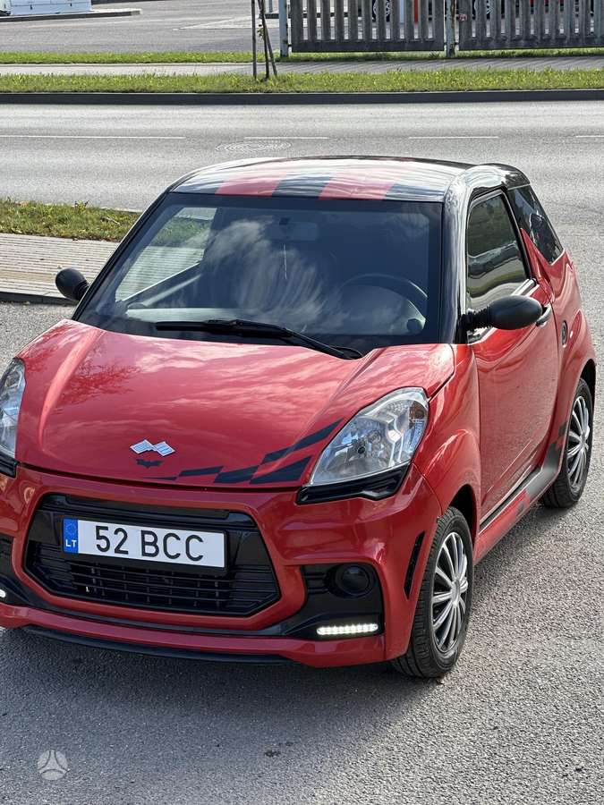 Ligier JS50, 0.5 l., hatchback