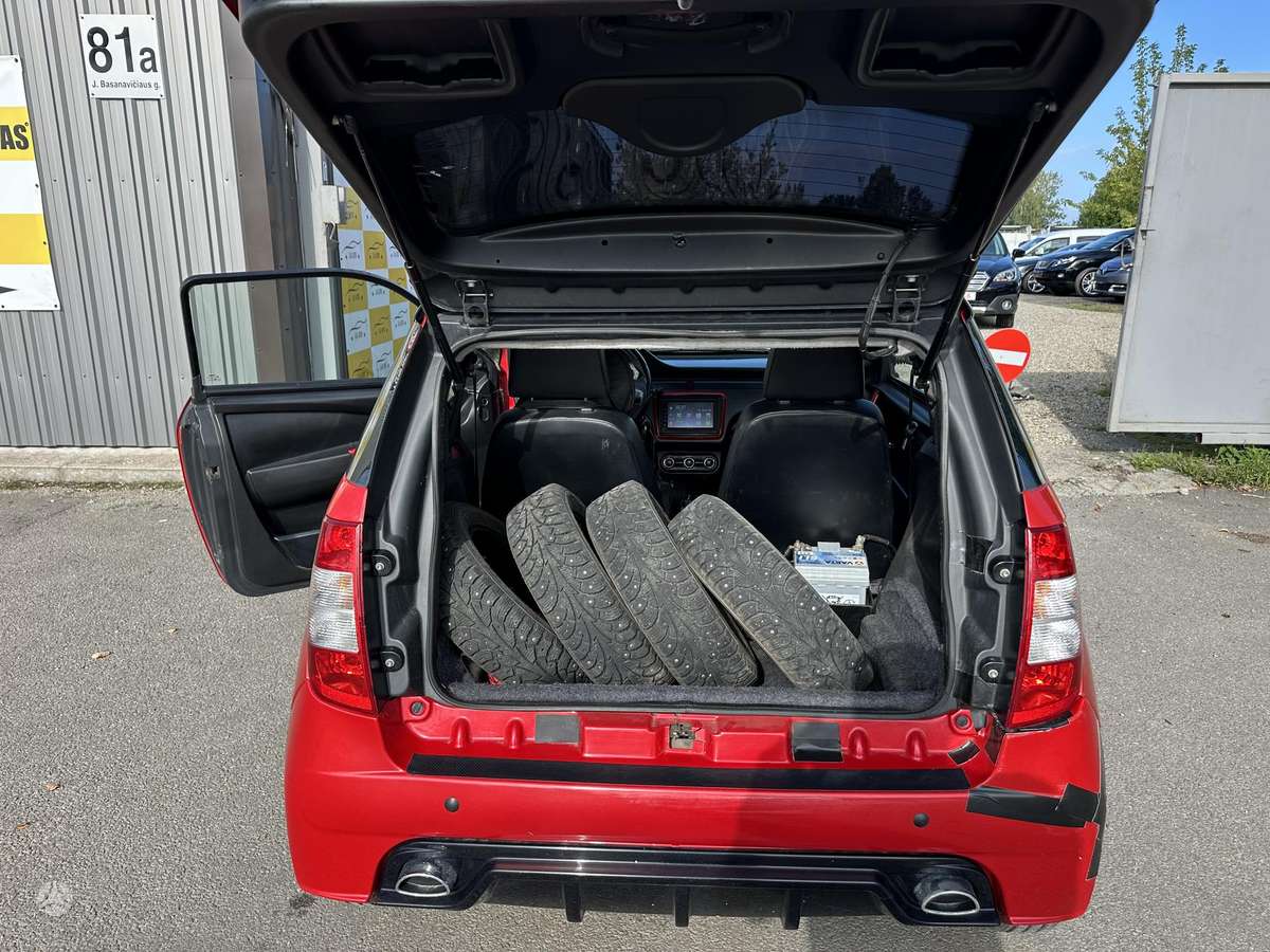 Ligier JS50, 0.5 l., hatchback